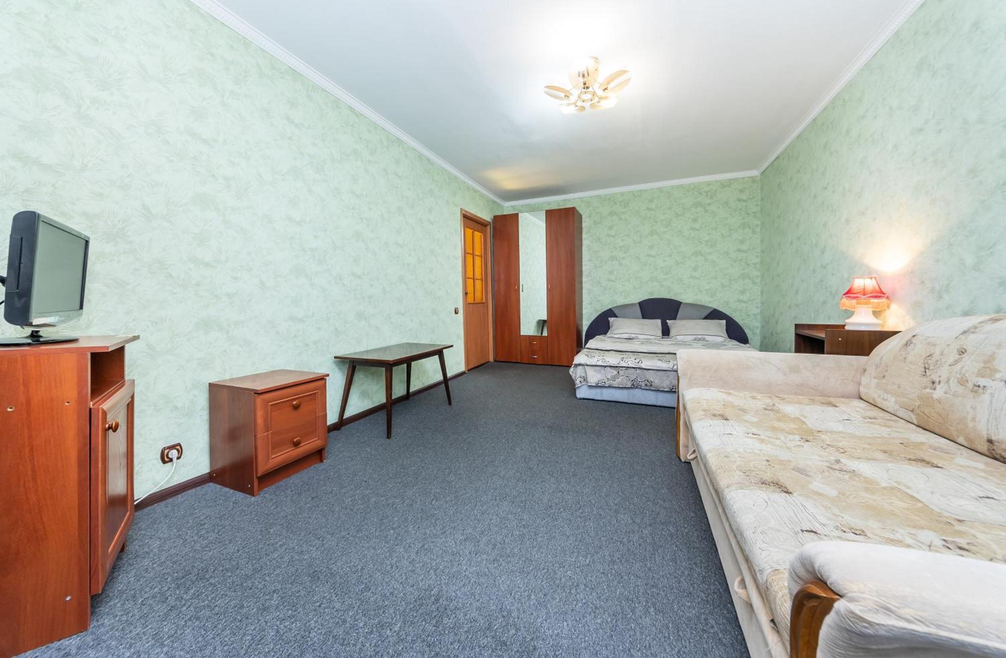 уютная однокомнатная возле м.печерская Apartment