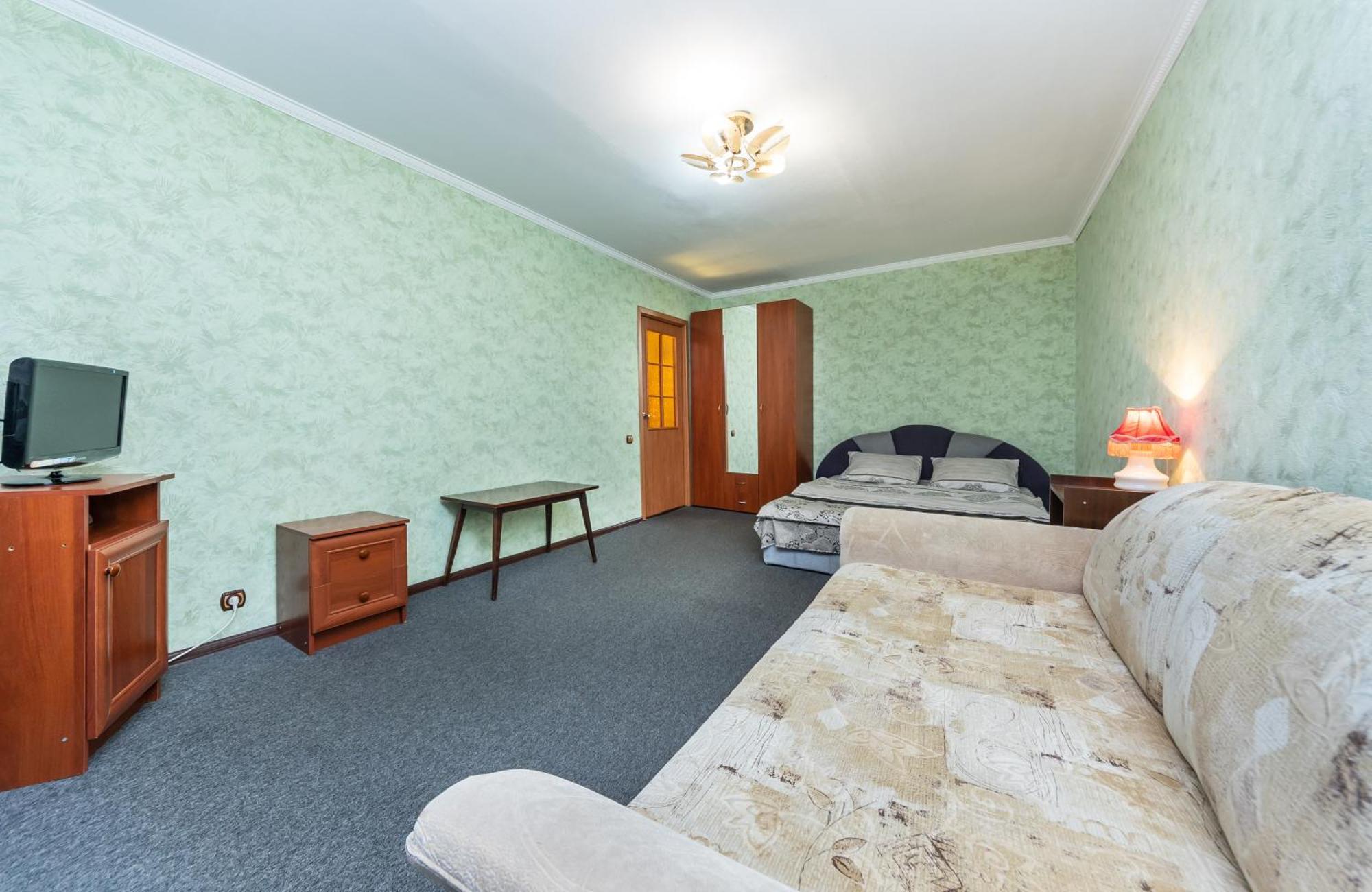 Apartment уютная однокомнатная возле м.печерская